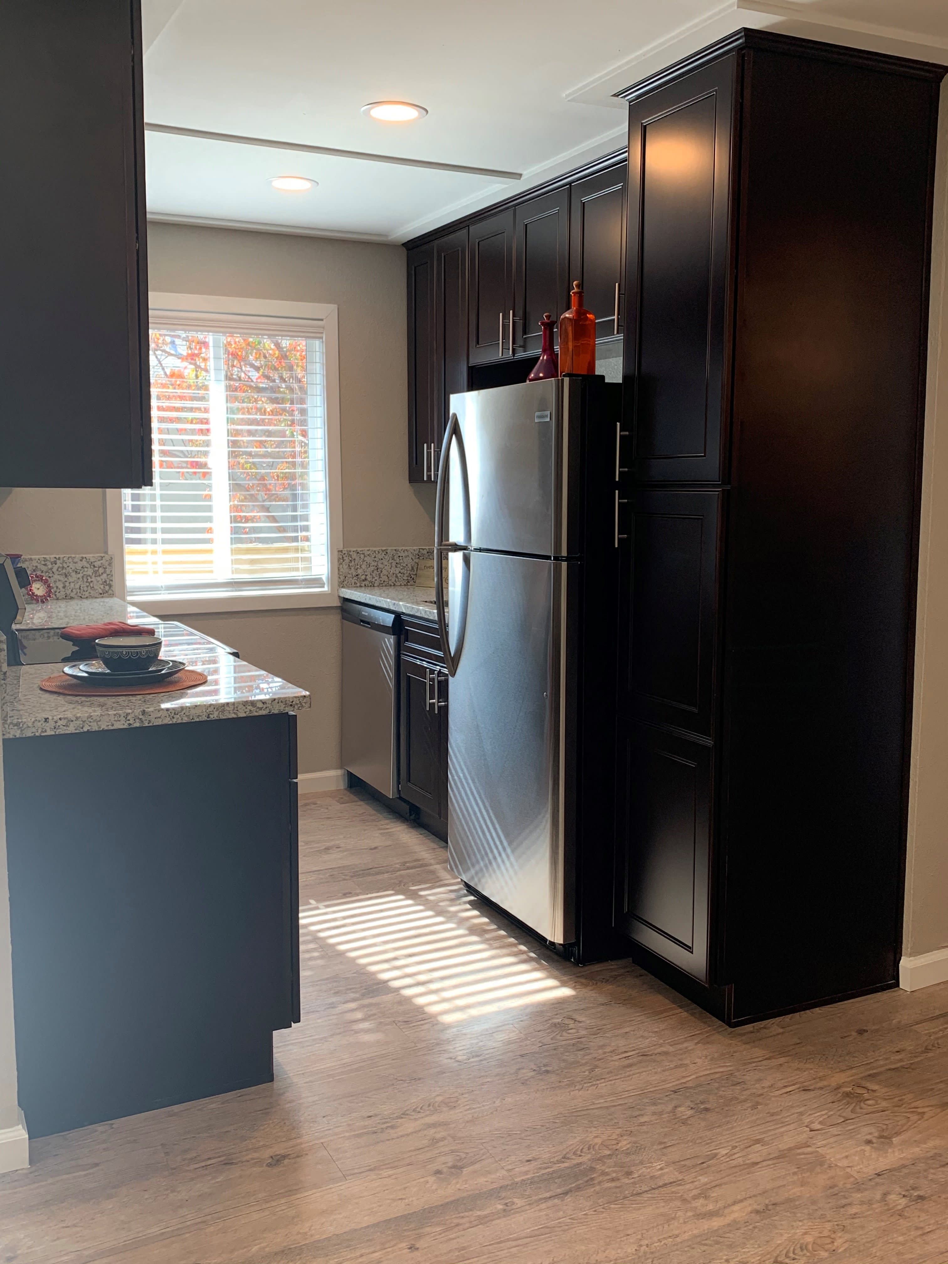 Driftwood Apartments – photo 1 of 24