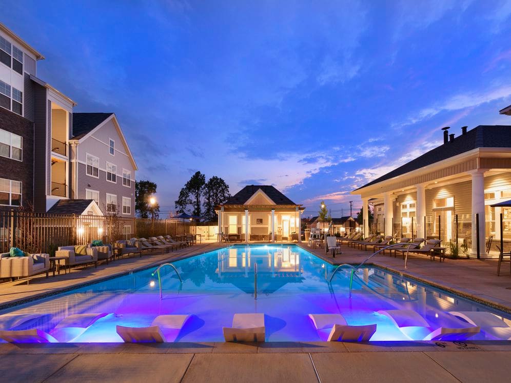 Avalon Laurel – photo 1