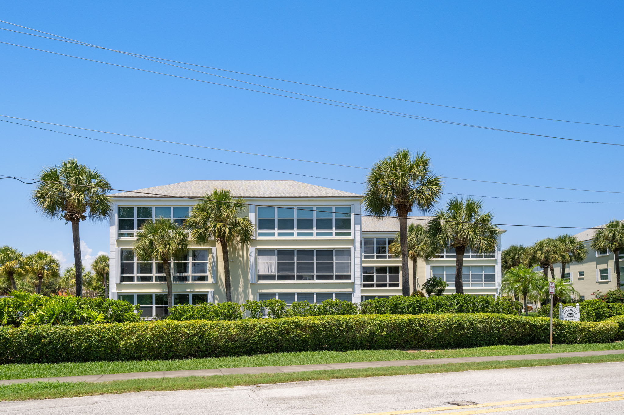 1441 Ocean Dr – photo 1