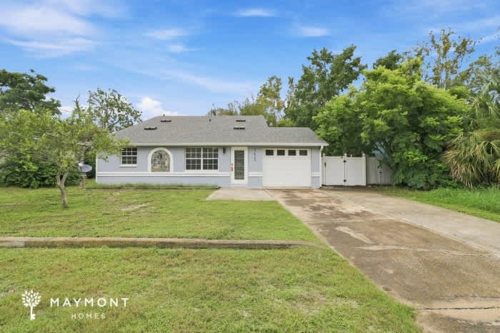 7827 Butler Avenue – photo 1 of 15