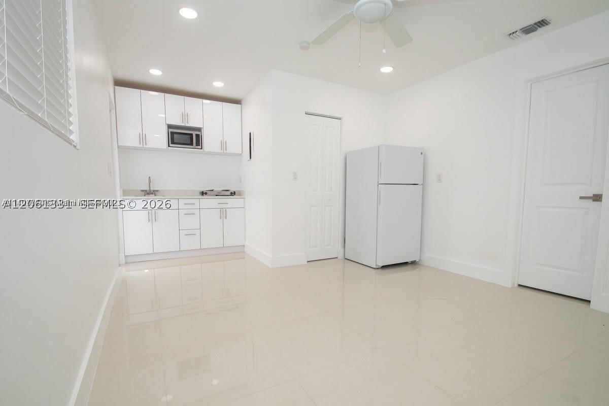 233 B Nw 53Rd Ave – photo 1