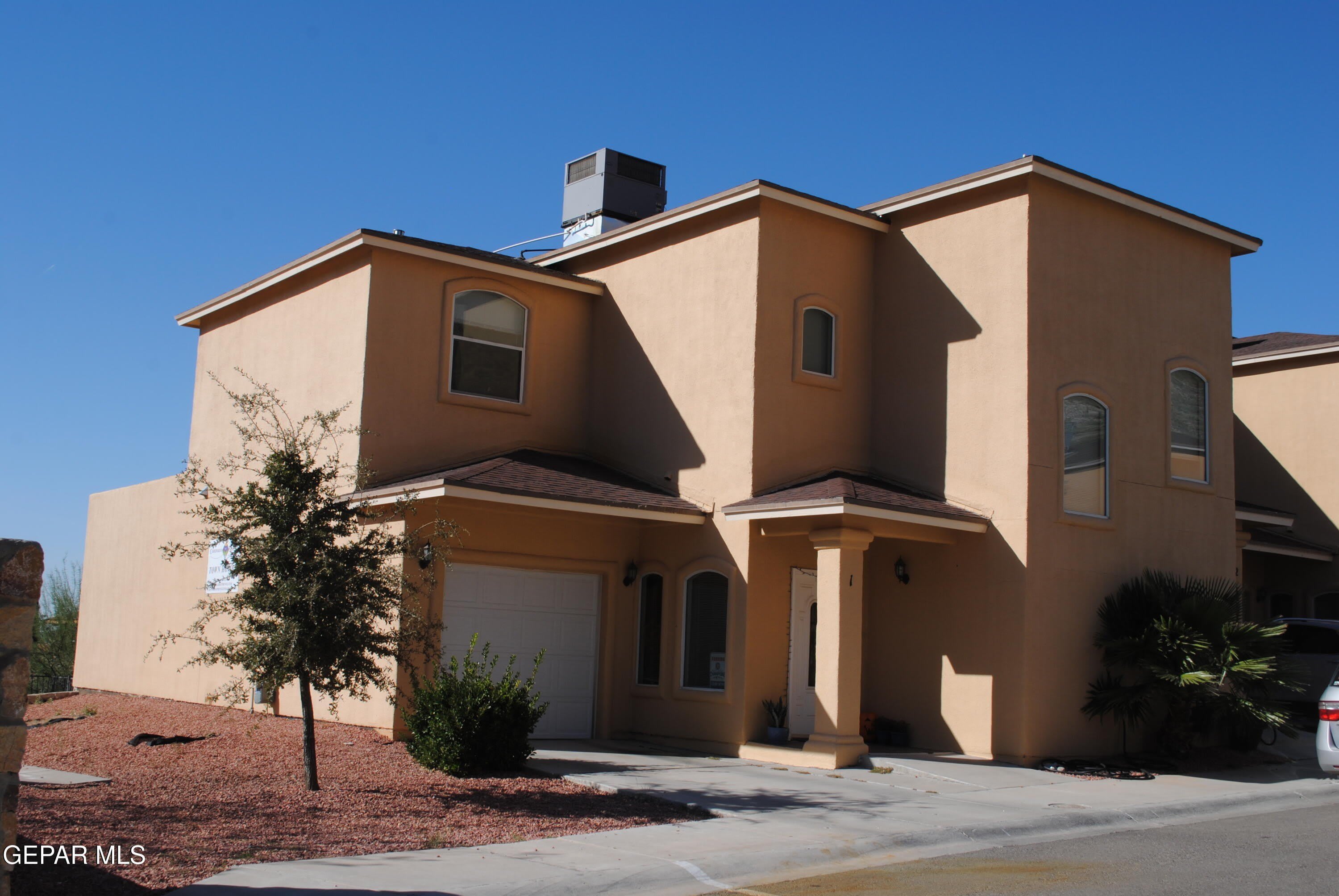 5817 Lawndale Drive – photo 1