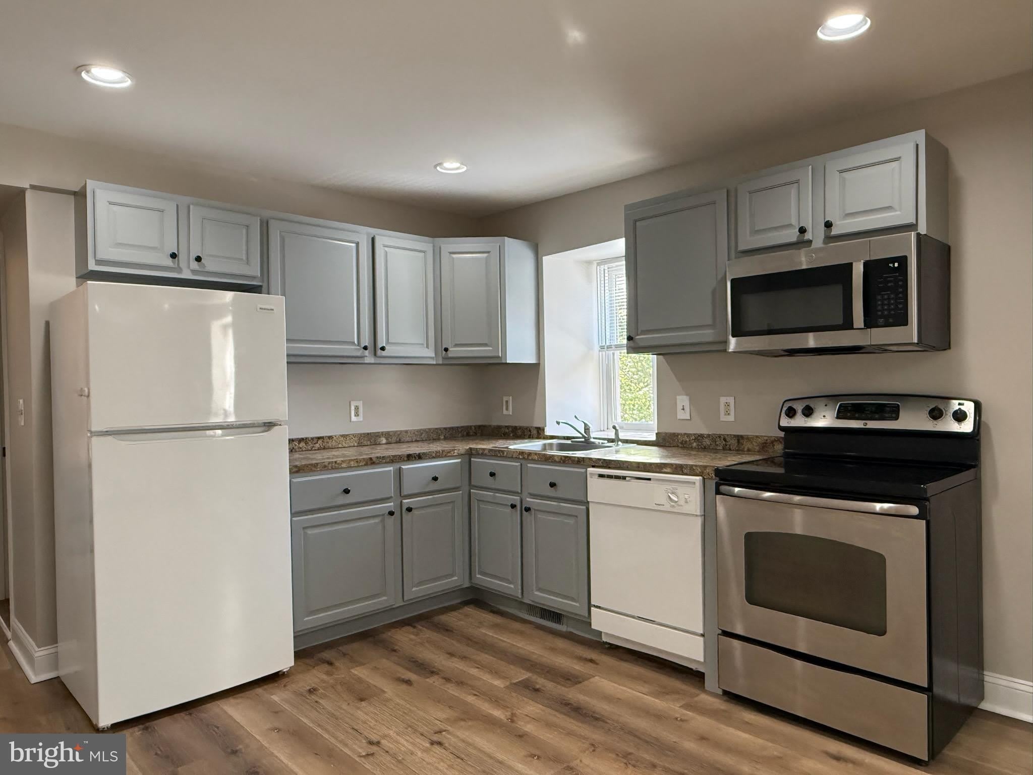4338 Cresson Street – photo 1
