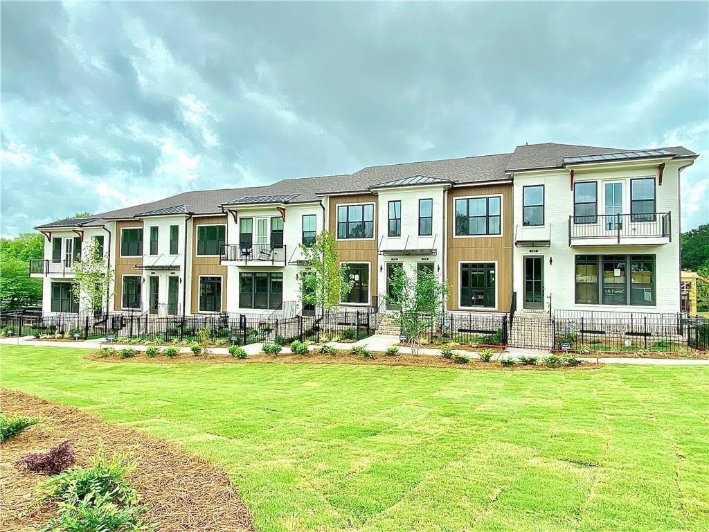 118 Downing Drive – photo 1 of 27