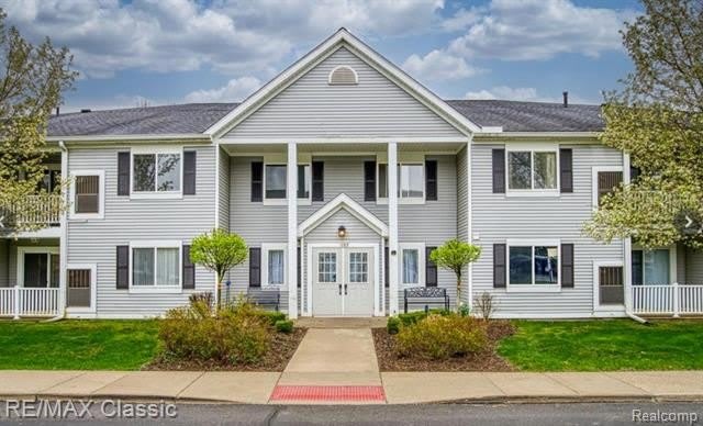 1155 S Lake Drive – photo 1 of 20