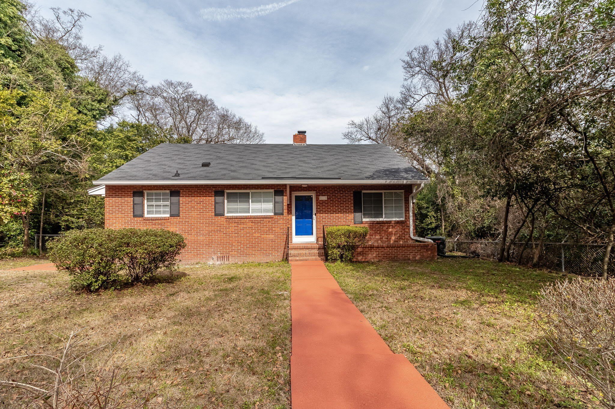 2113 Cresswell Drive – photo 1