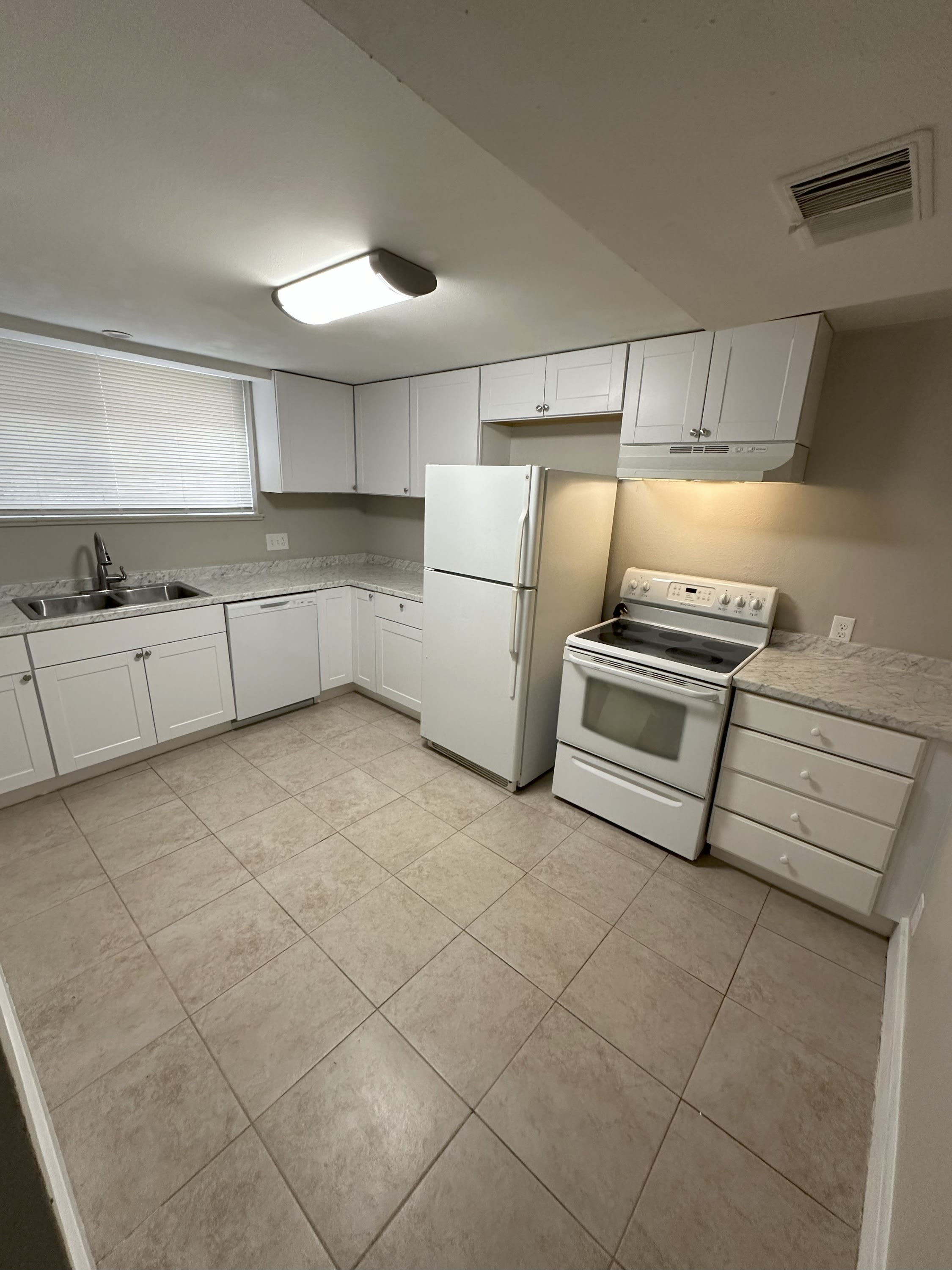 1643 Beeler Street – photo 1