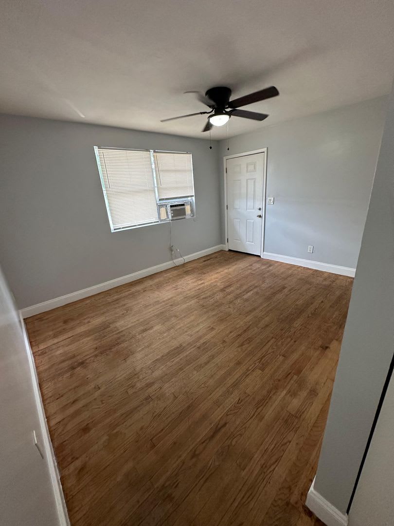 2100 Palafox St. – photo 1