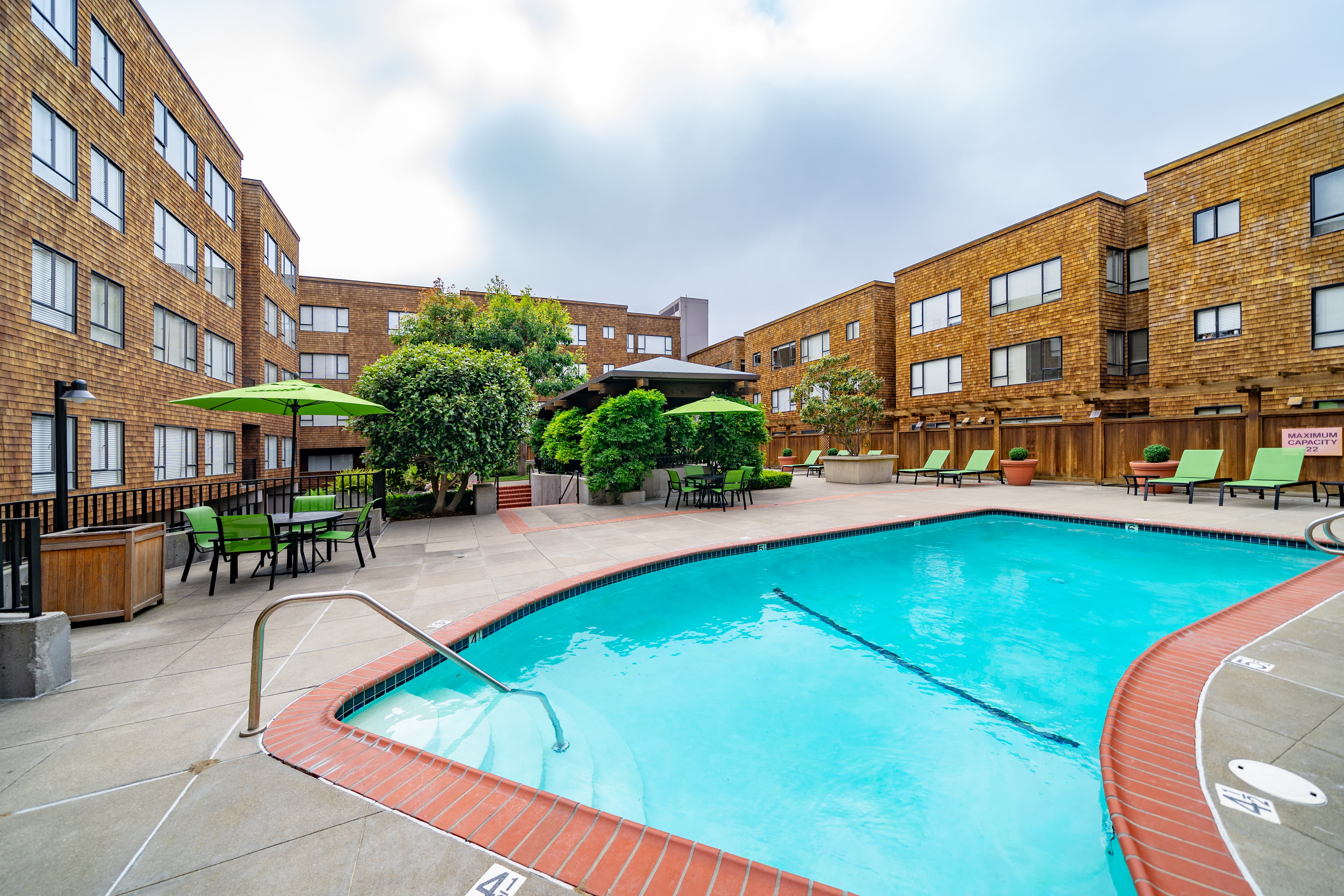 Marina Cove Apartments – photo 1