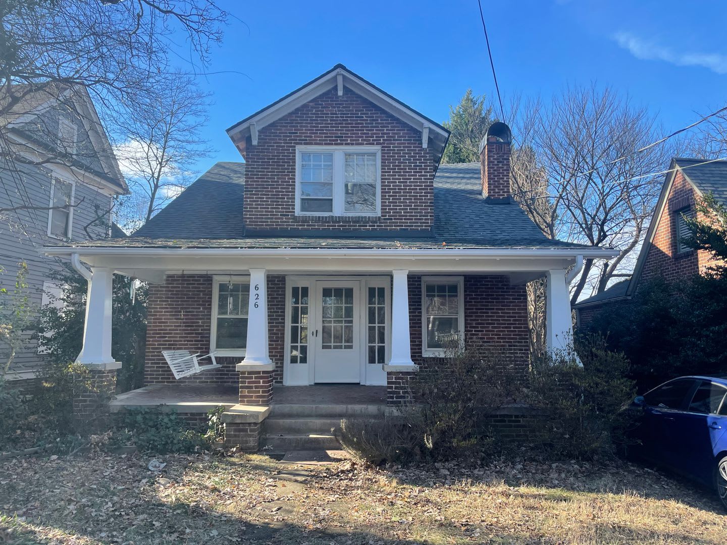 3 Bedroom, 3 Bath convenient to Downtown – photo 1