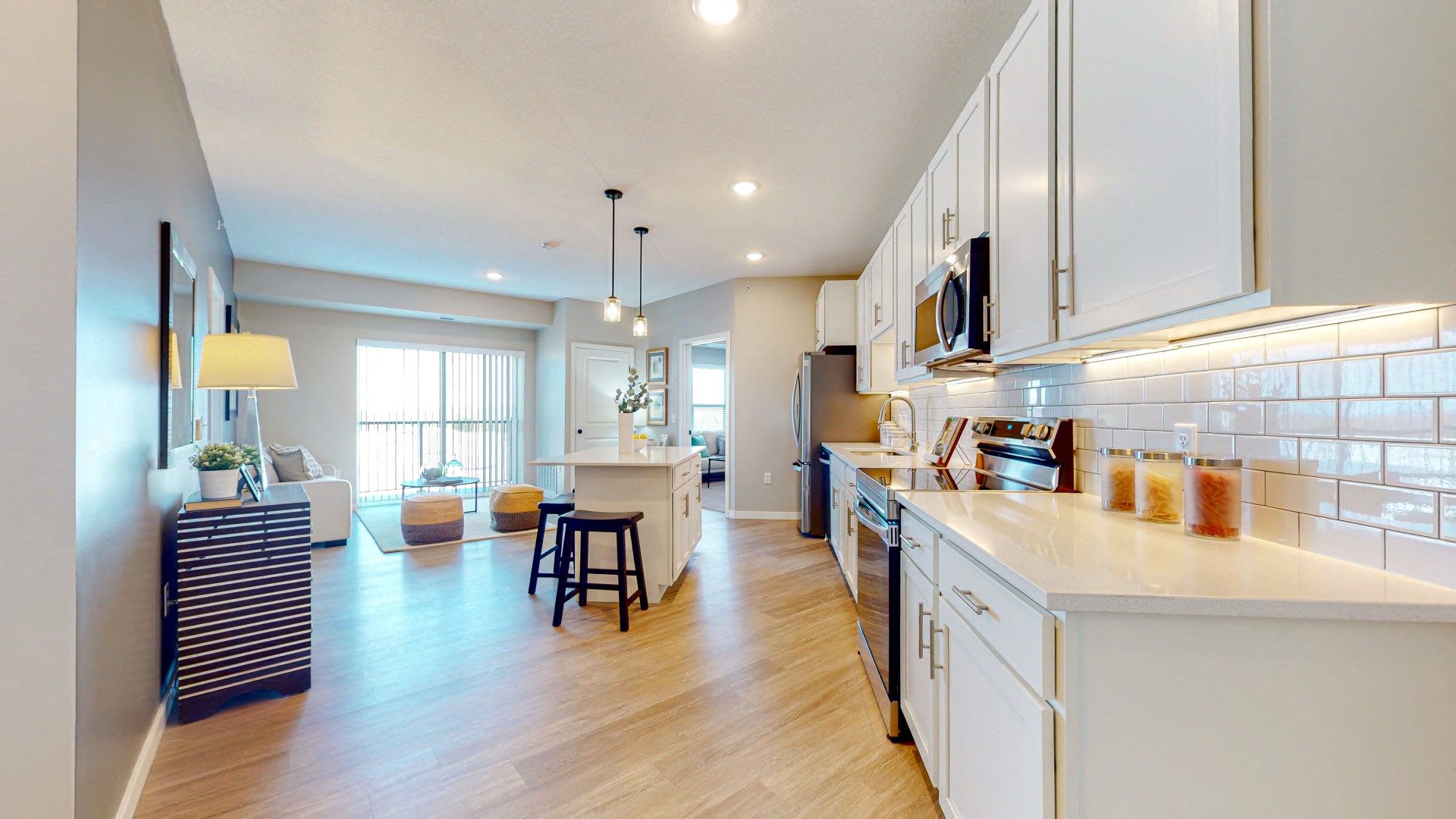 Arris Lakeville – photo 1 of 471