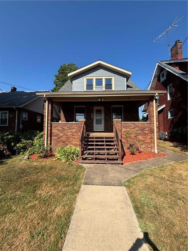 3005 4th Ave – photo 1 of 15