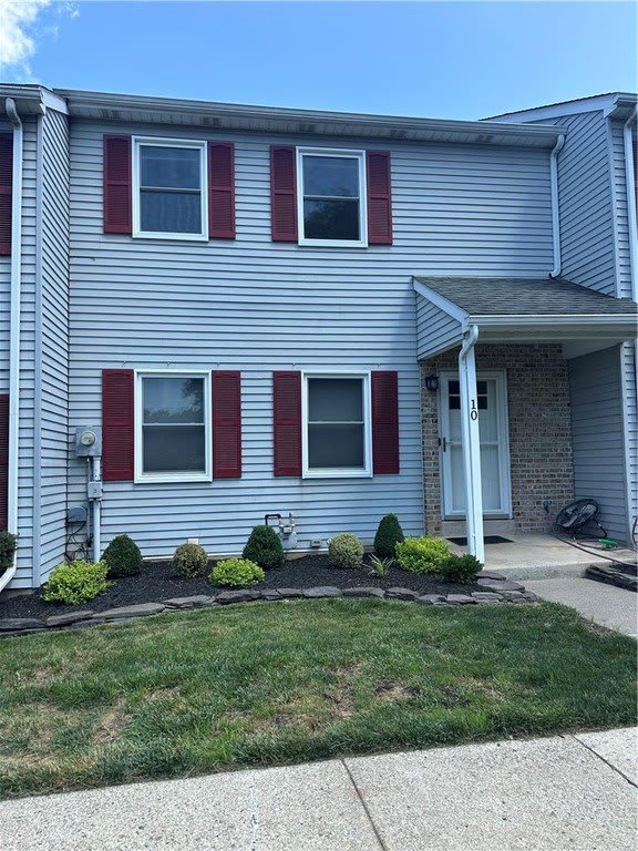 10 Fort Lee Court – photo 1 of 18