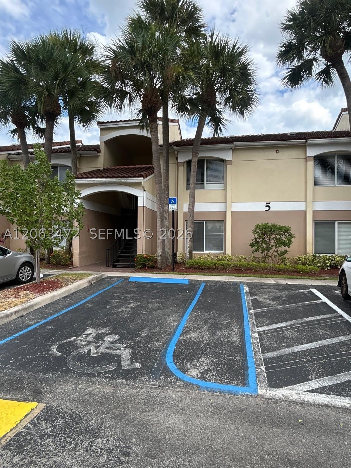 815 W Boynton Beach Blvd – photo 1