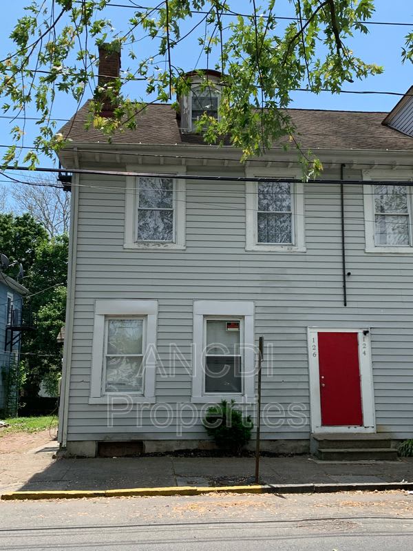 126 Garden St – photo 1