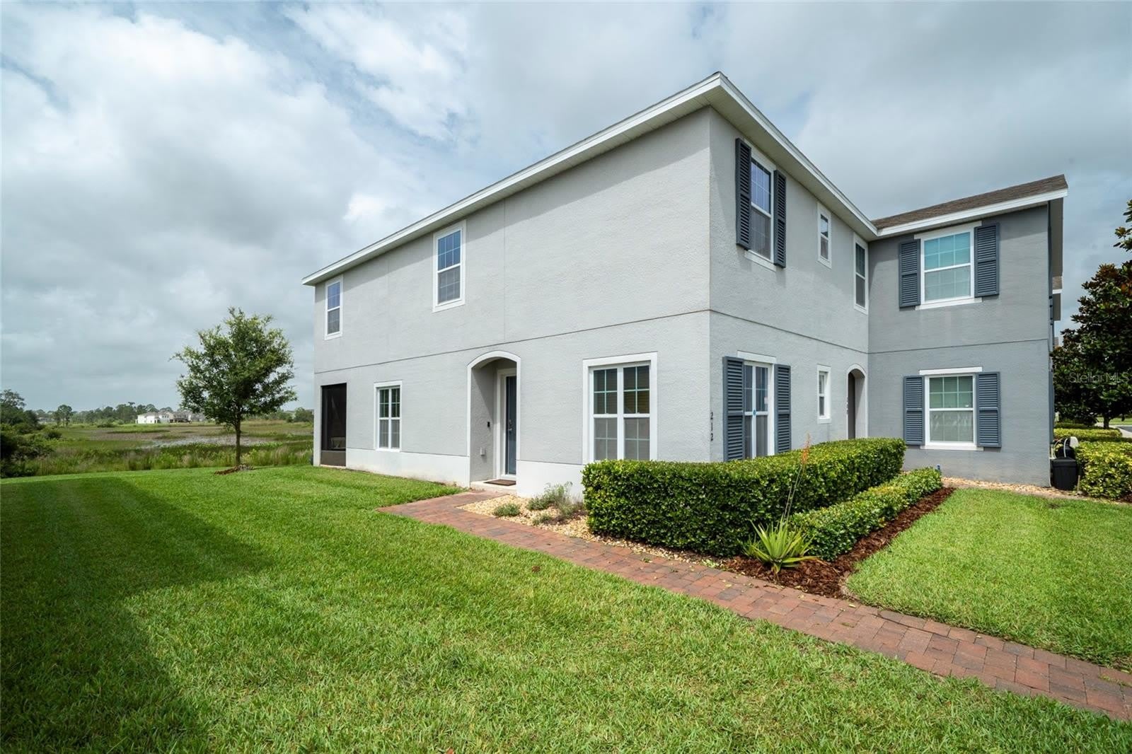 212 PRIMROSE Drive – photo 1