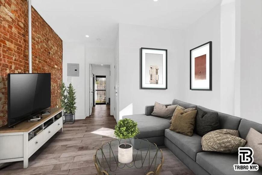 2108 second avenue – photo 1