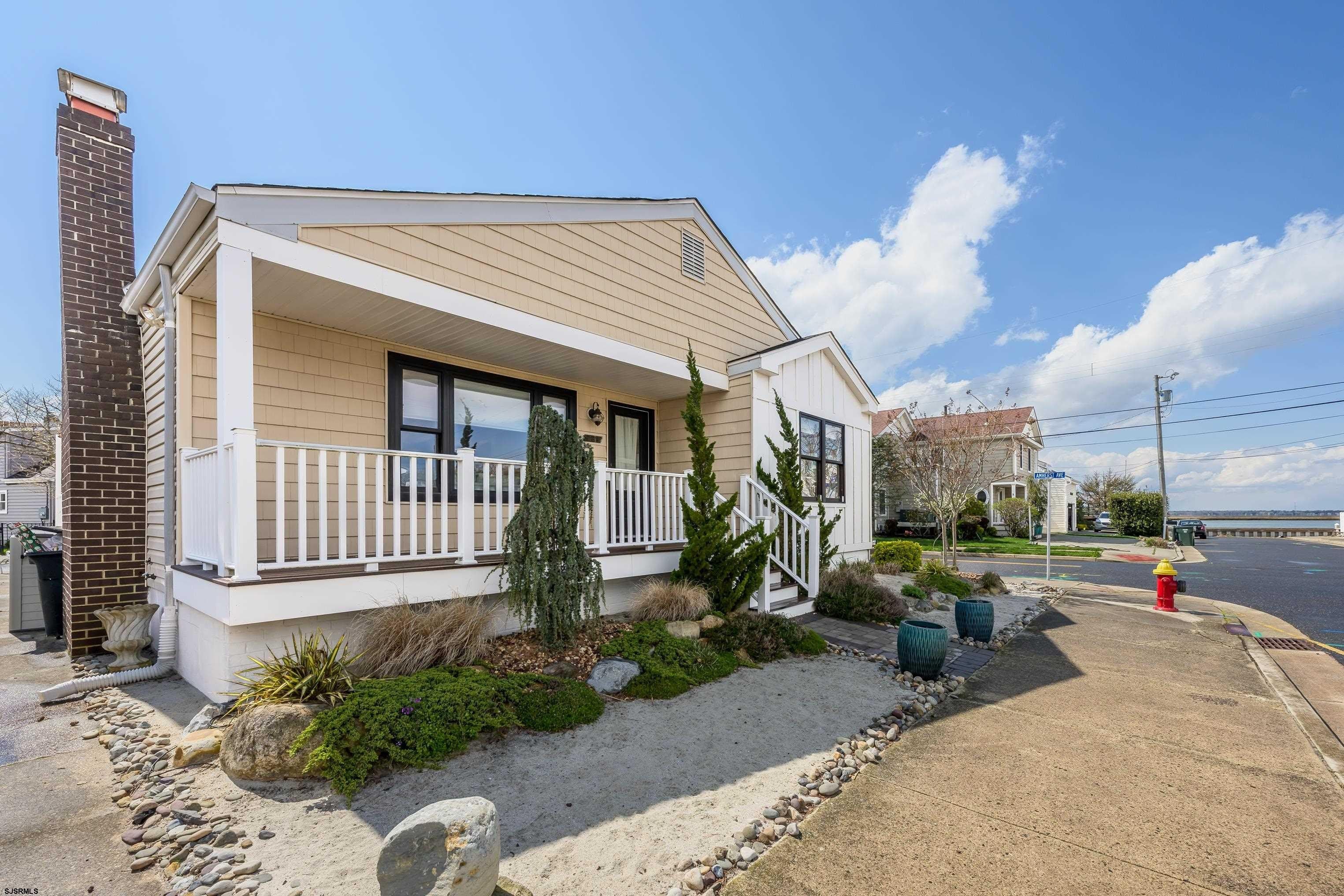 228 N 34Th Ave – photo 1 of 33