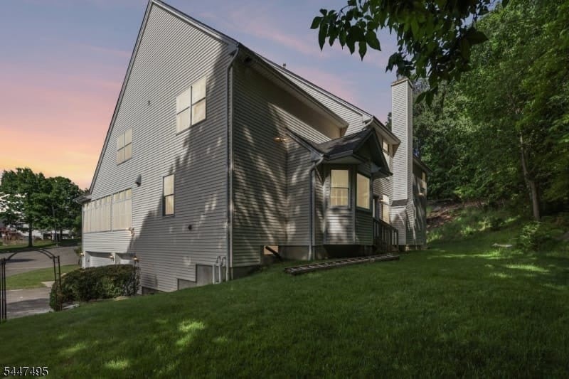 8 Pring Ct – photo 1 of 72