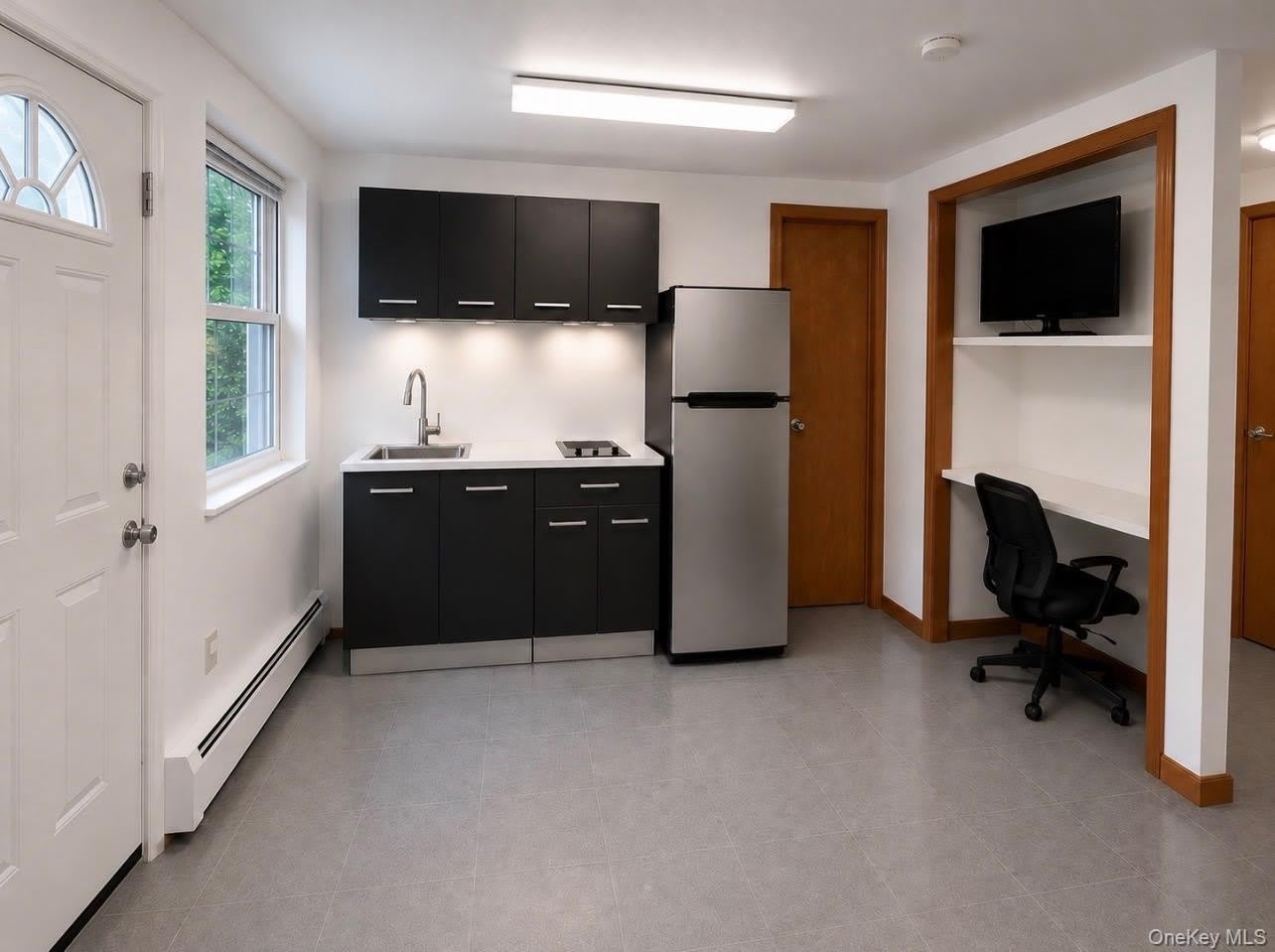 176 Spackenkill Road – photo 1 of 7