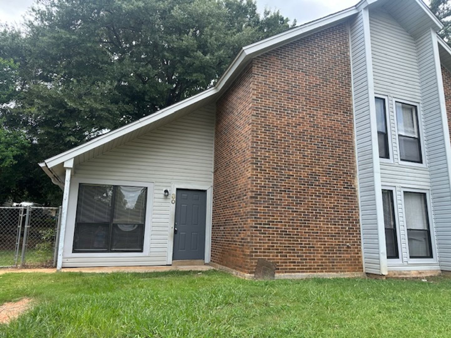 30 Rosewood Court – photo 1 of 11