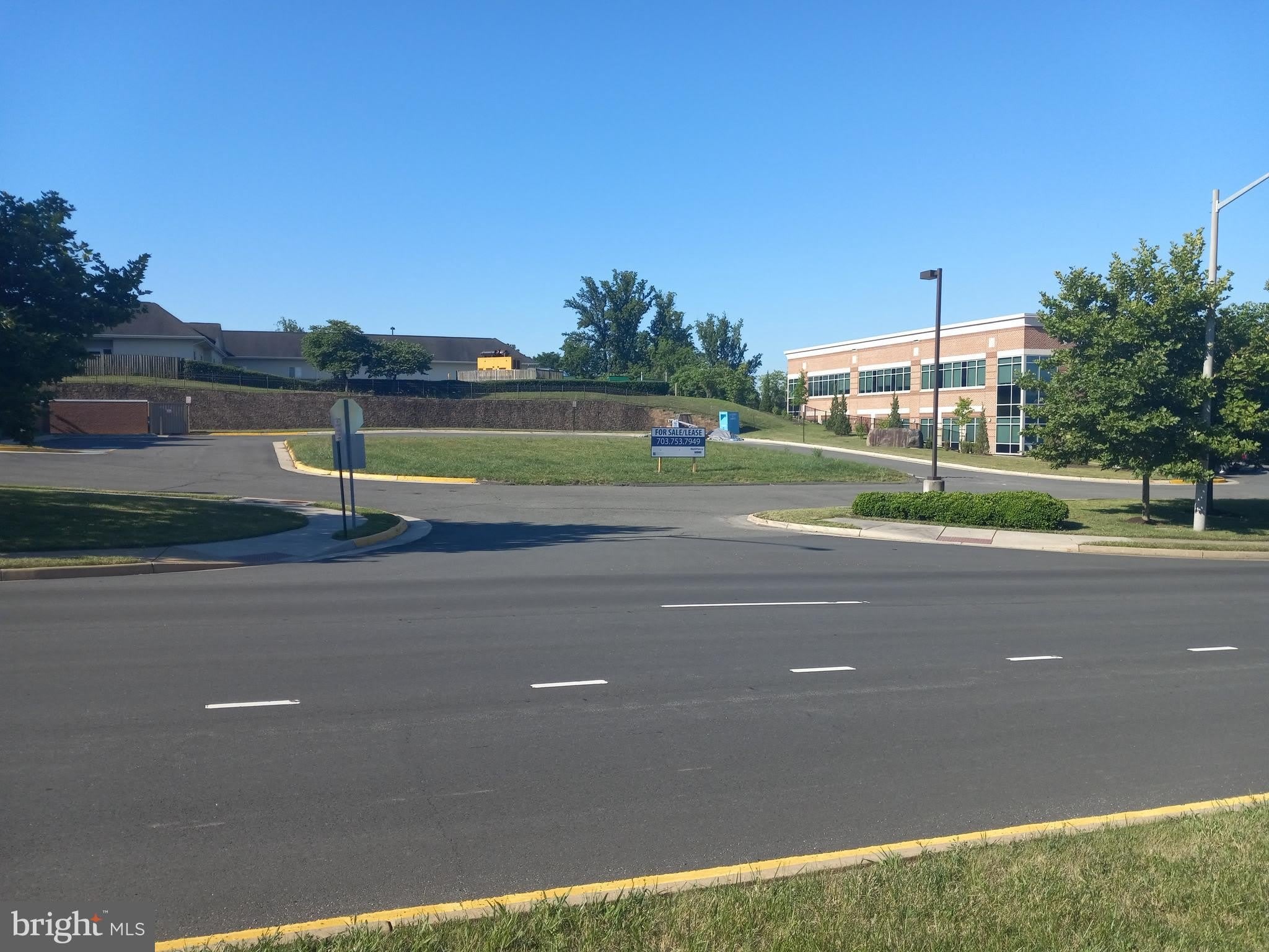 7605 HERITAGE VILLAGE Plaza – photo 1