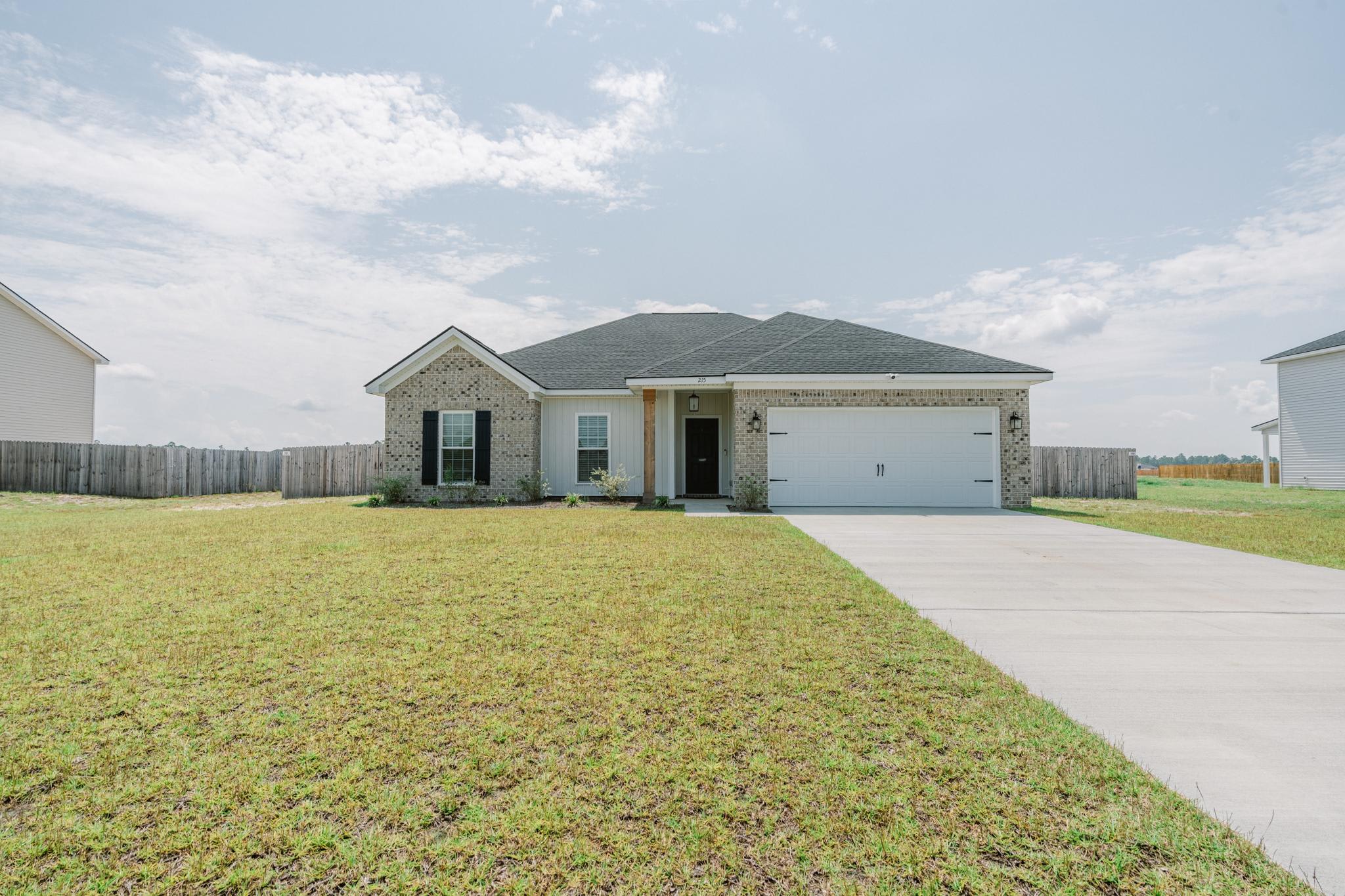 215 Deerfield Drive Northeast – photo 1