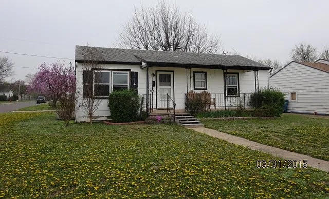 910 Bell Drive – photo 1 of 106