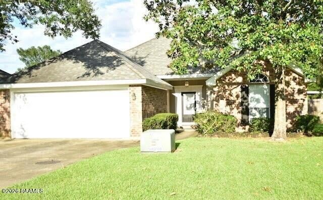 208 E Weeks Drive – photo 1