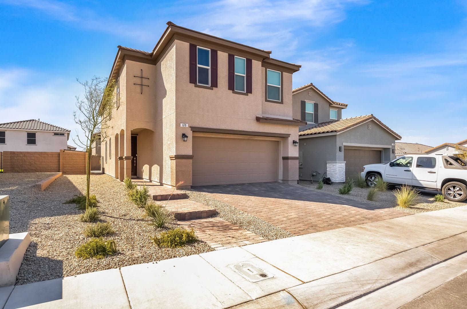 5-Bed, 3-Bath Beautiful Move-In Ready Home – photo 1
