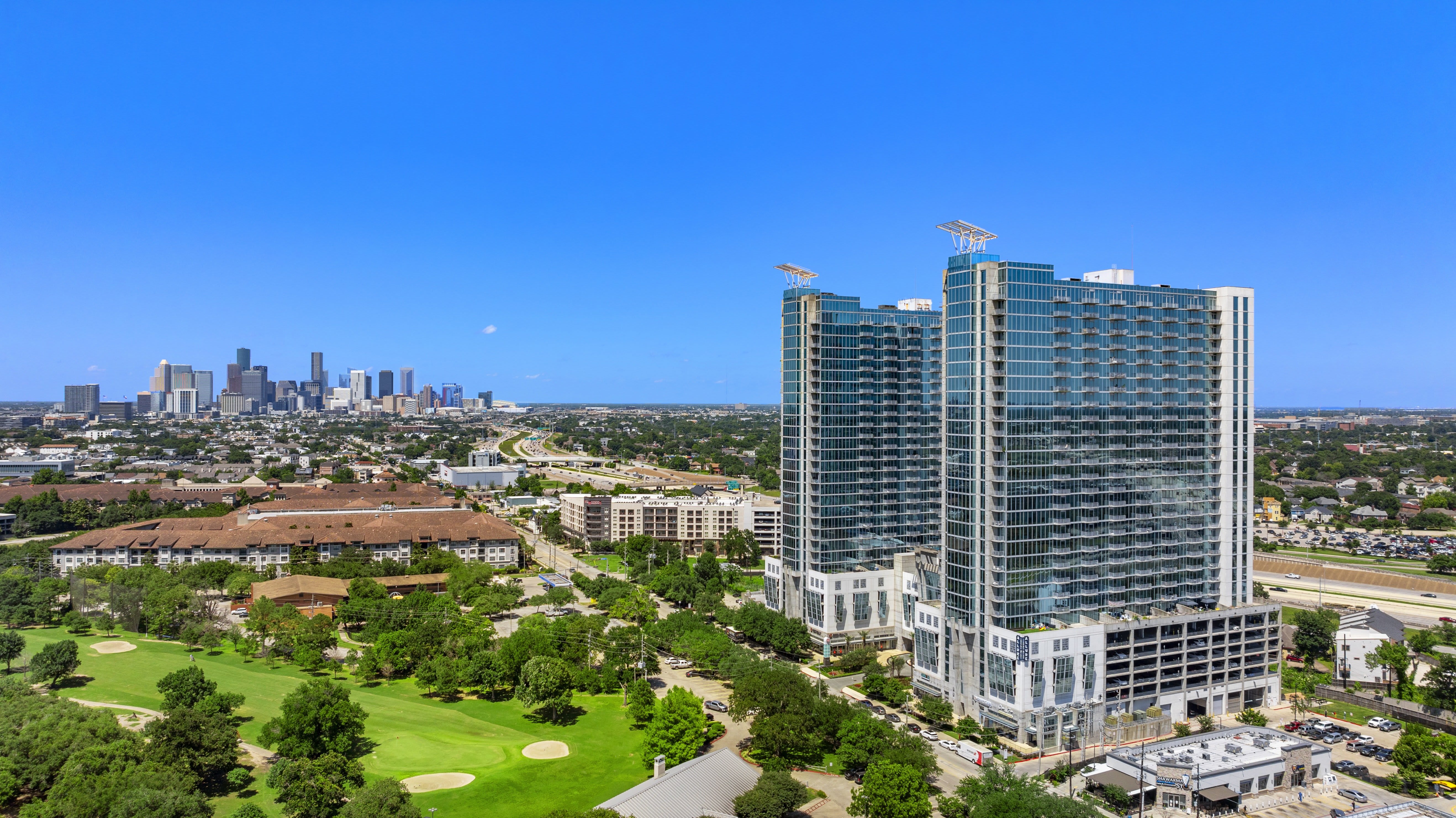 Allure Hermann Park – photo 1