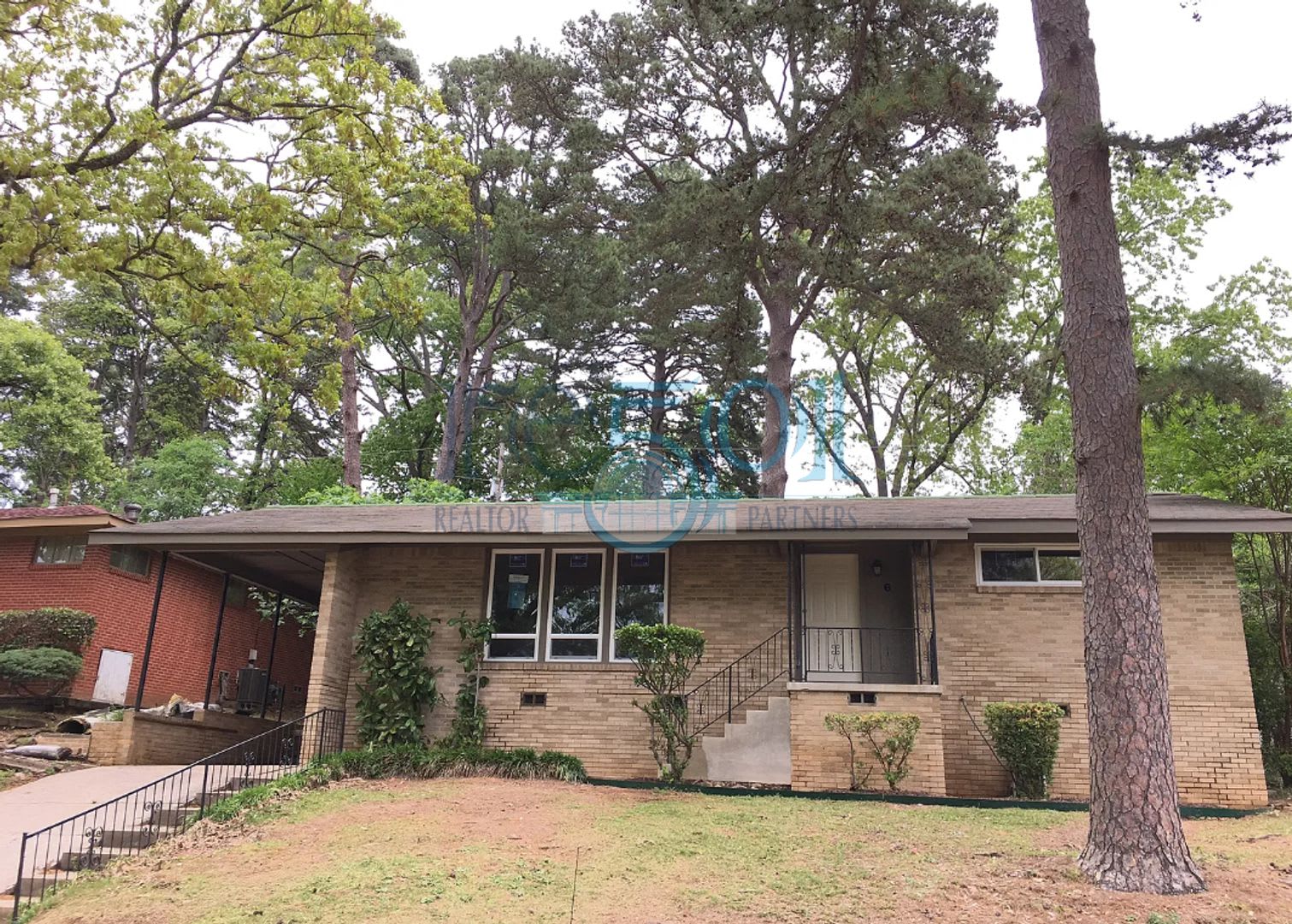 Coming Soon! Fantastic Find in the Broadmoor Area! Don't miss out! – photo 1