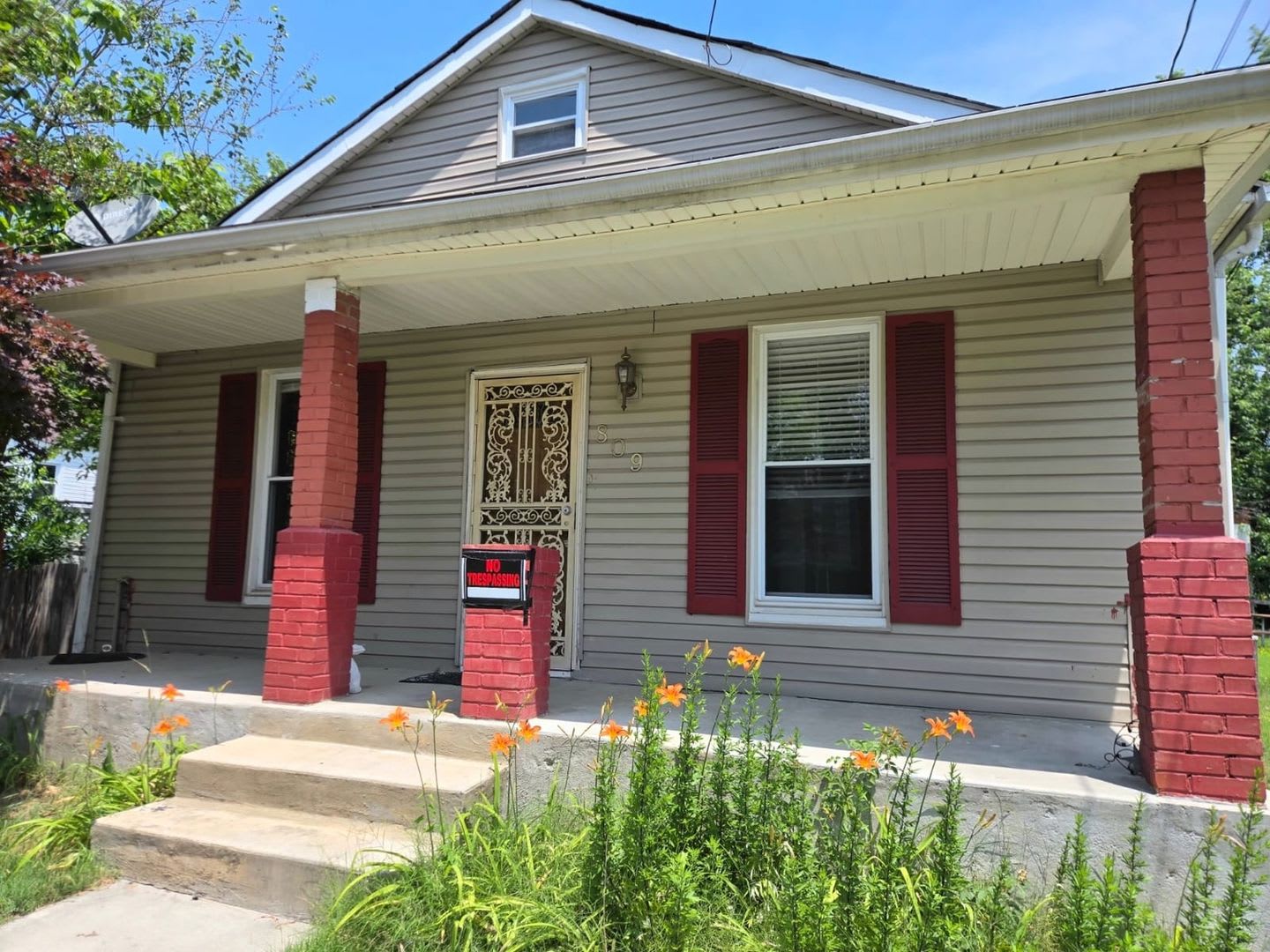 Charming 3BR House in Fairmount Heights – photo 1 of 17