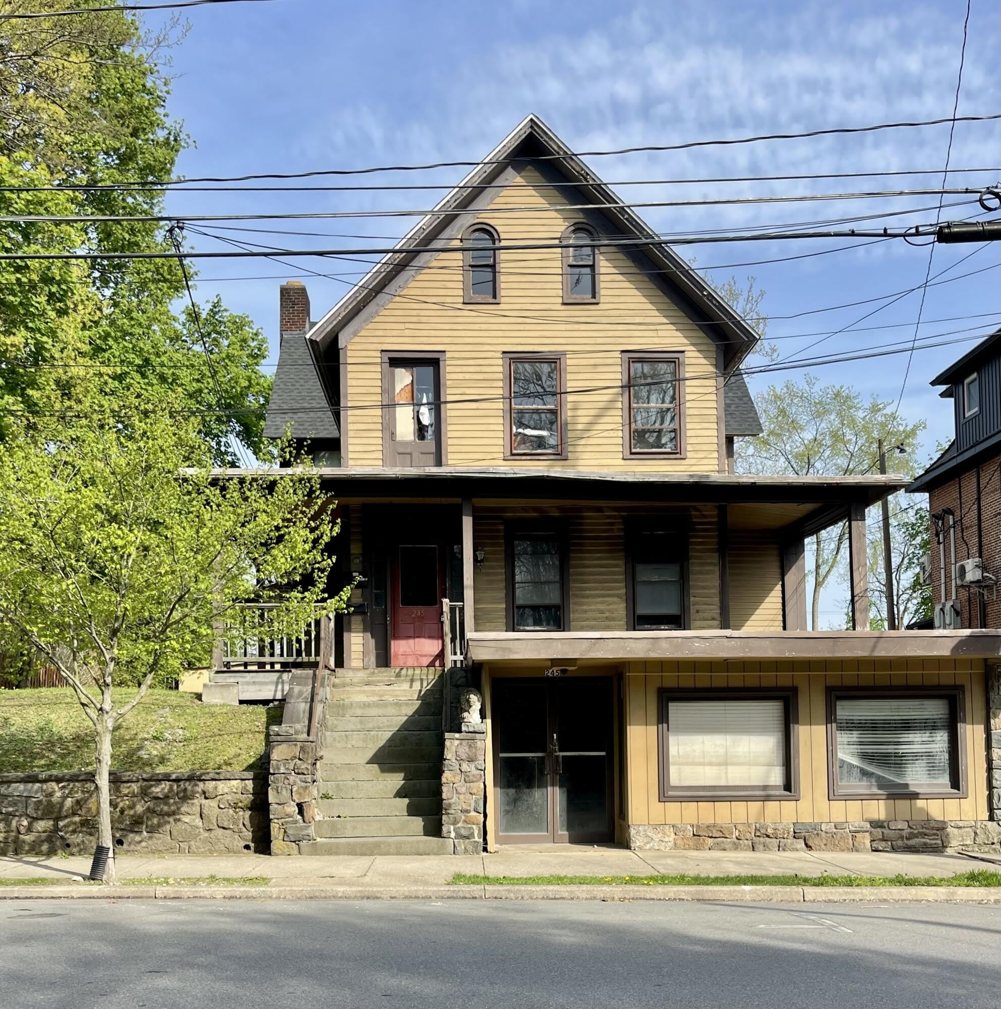 245 Washington Street – photo 1 of 20