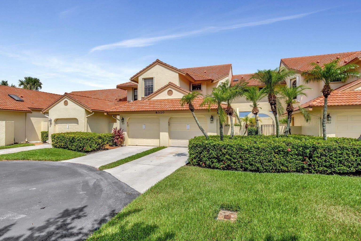 8320 WATERLINE Drive – photo 1