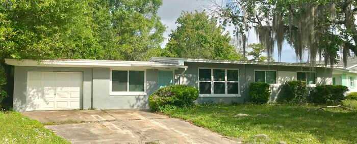 8502 Buckingham Road – photo 1