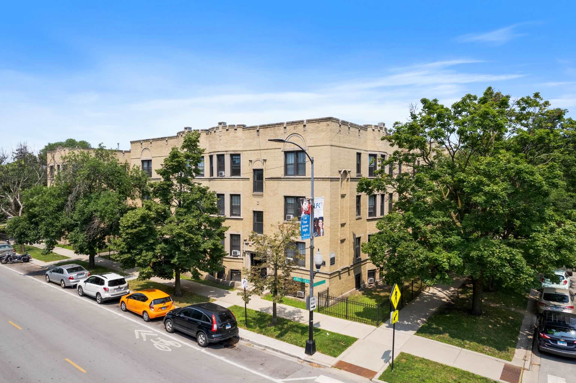 4600 North Winchester Ave. – photo 1