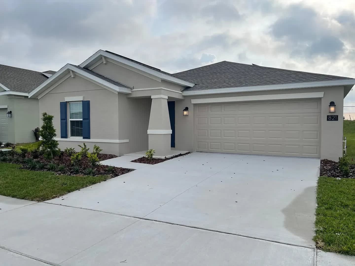 Single family home in Davenport minutes away from Posner shopping center! – photo 1