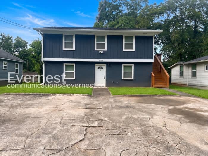 1408 Lyle Avenue – photo 1