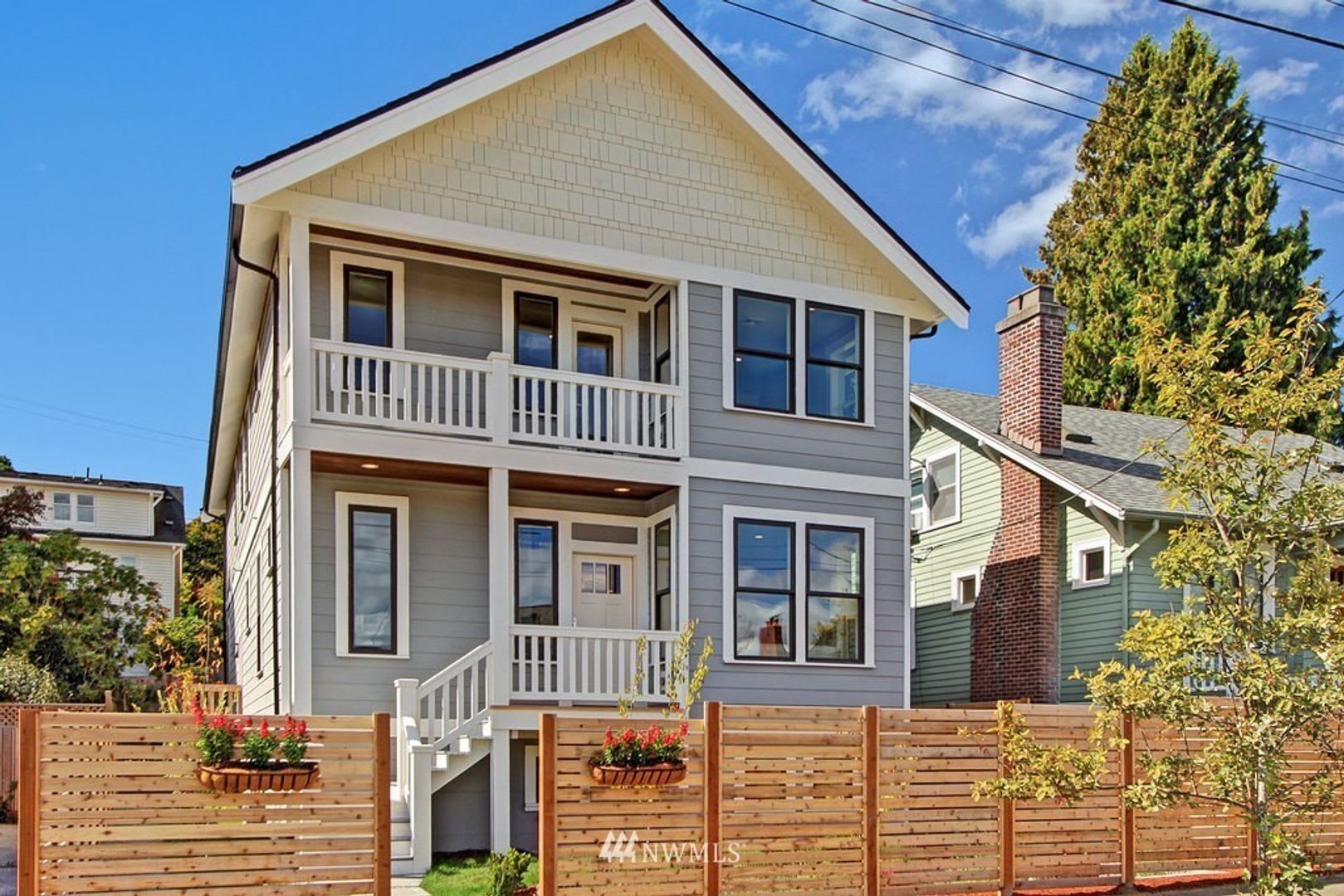 Spacious 5BR 3.5BA Home in Ravenna – Garage, Fenced Yard, A/C – photo 1