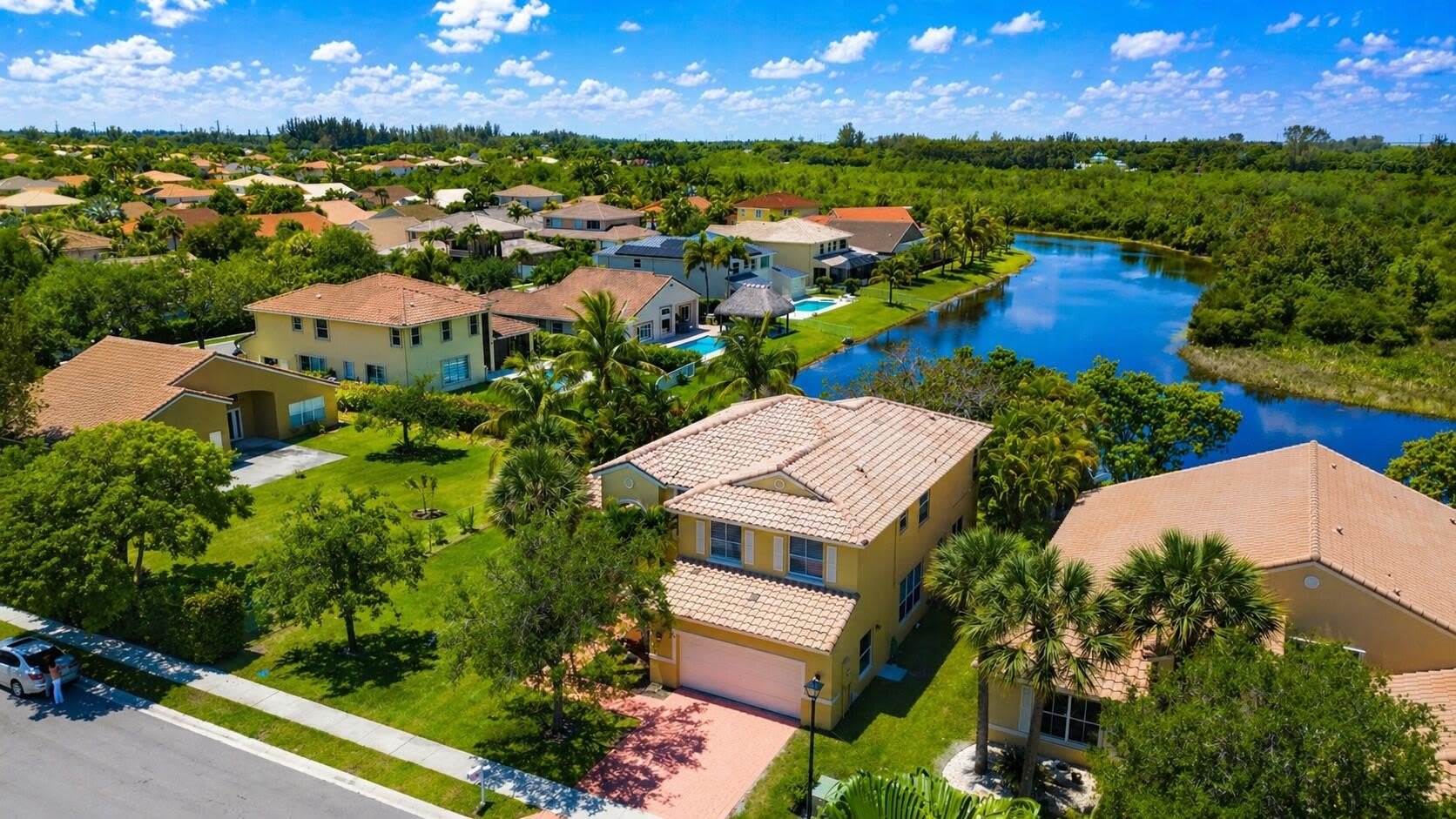 740 SW 191st Avenue – photo 1