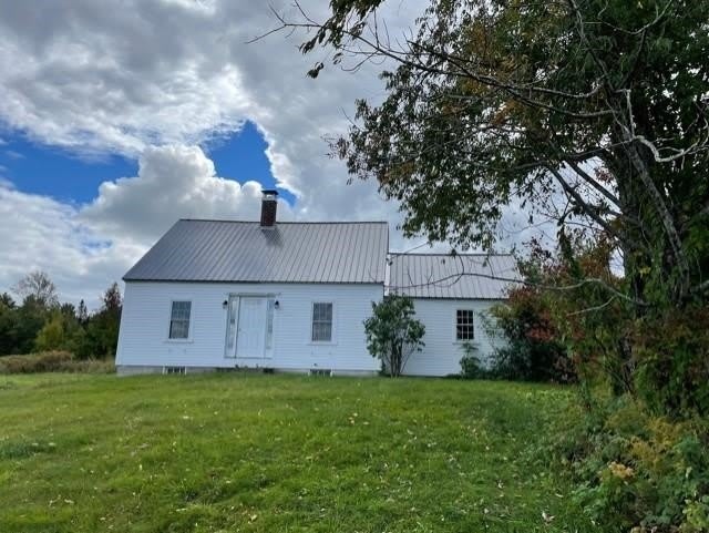 997 King Hill Road – photo 1 of 10