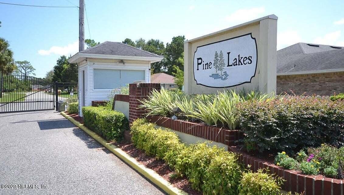 574 NORTHSIDE Drive S – photo 1