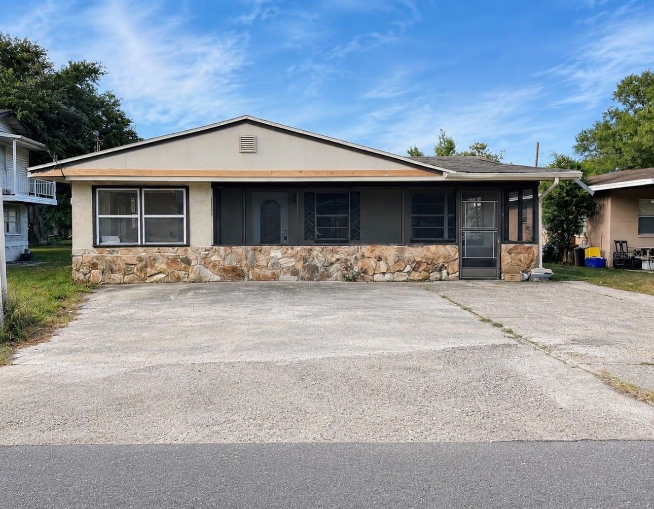 1204 W Alsobrook Street – photo 1 of 150