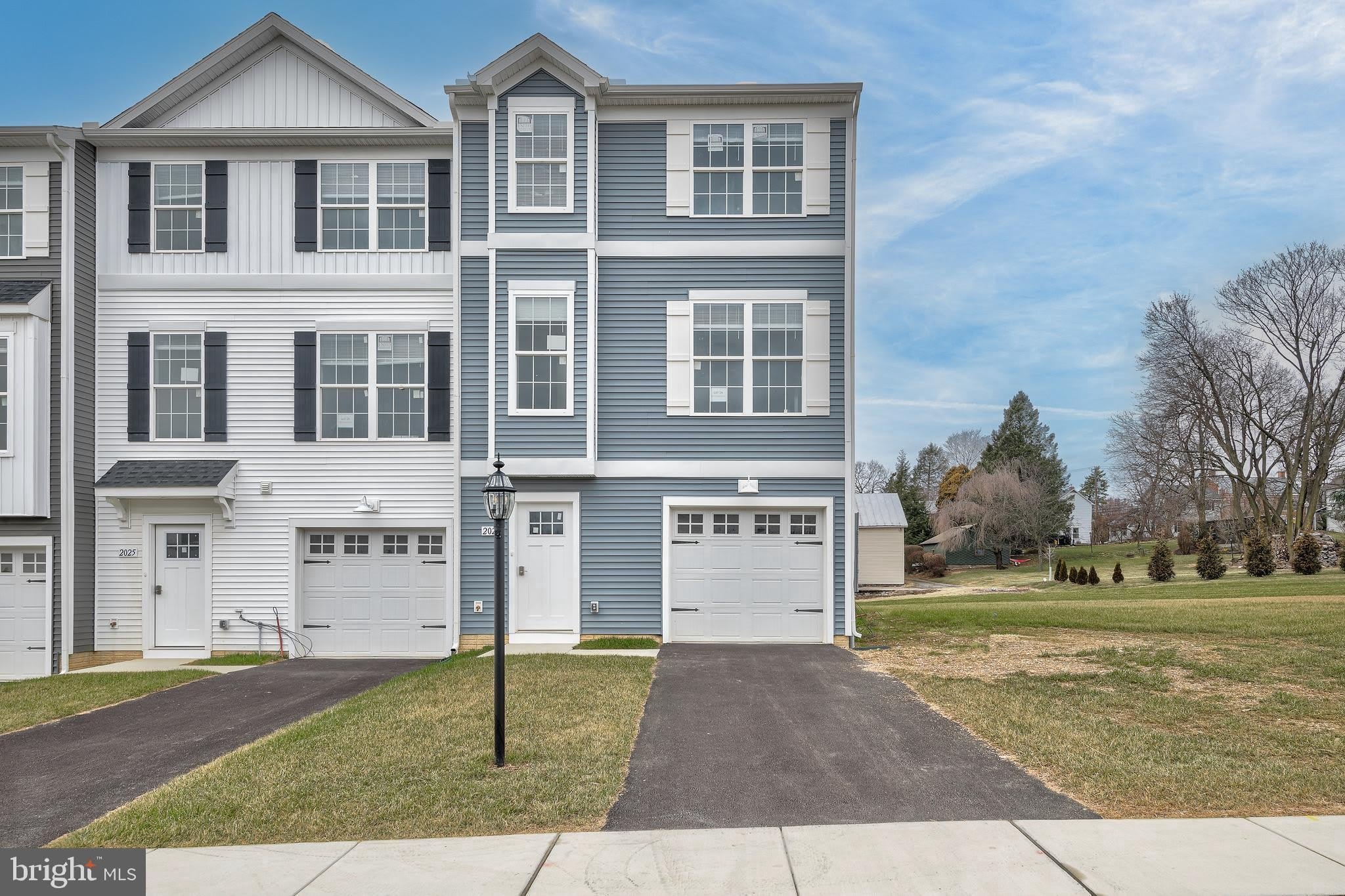 2056 TERRACE VIEW LANE – photo 1