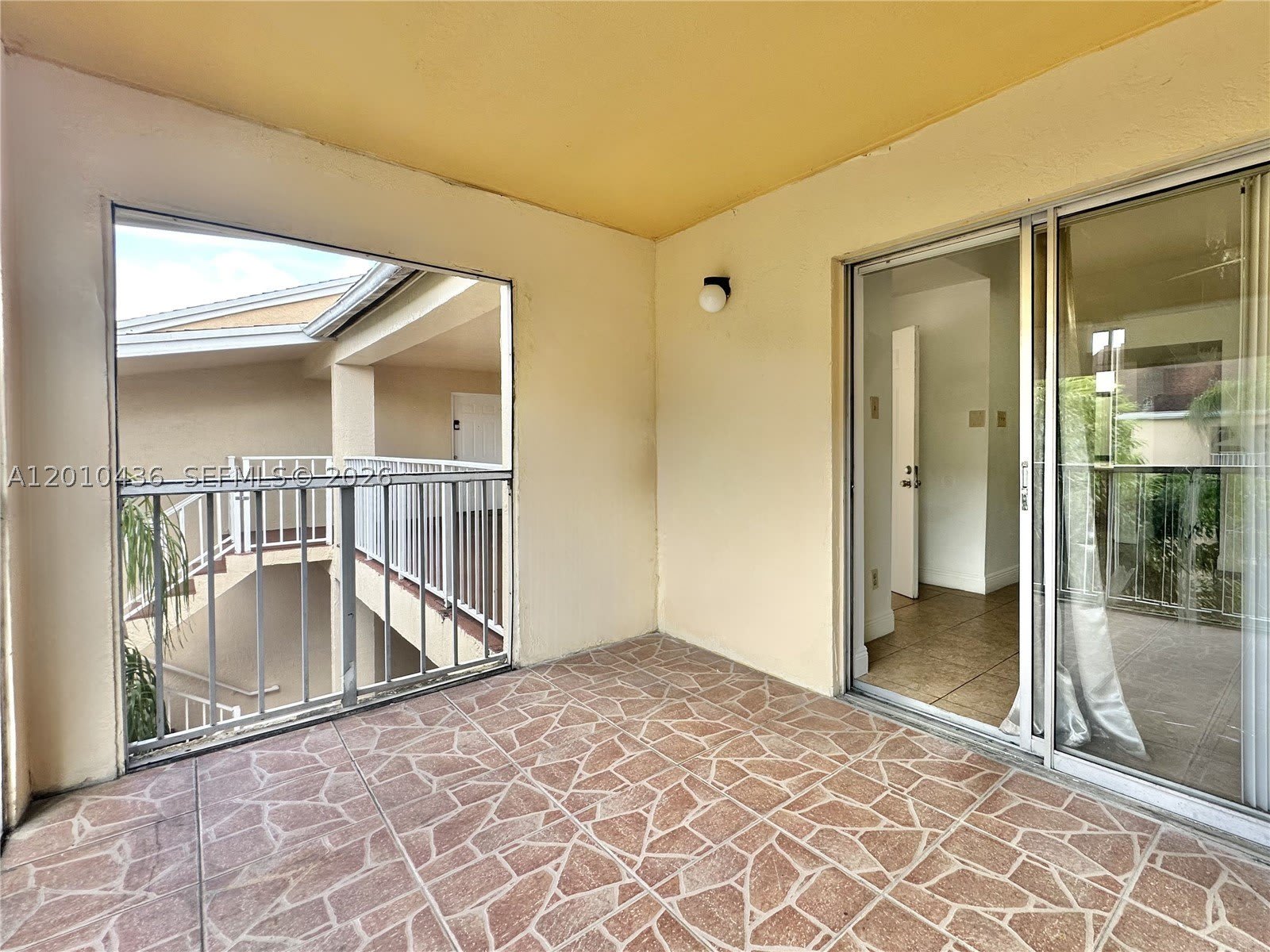 15300 Sw 106Th Ter – photo 1