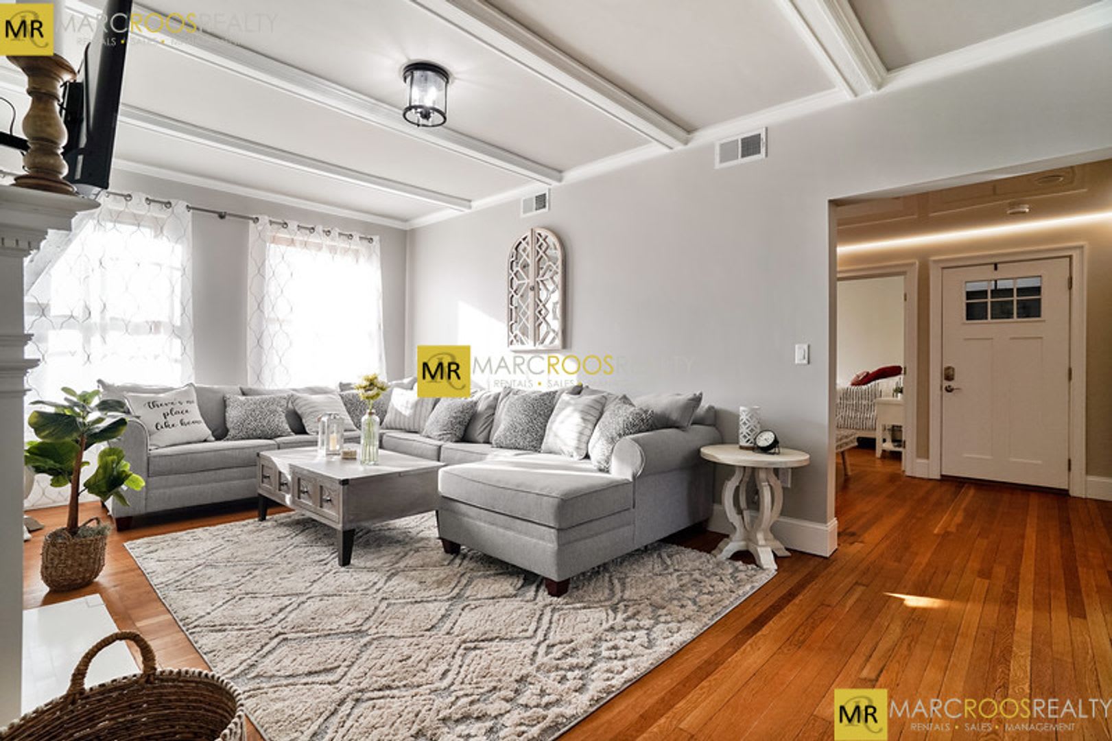 Most Luxurious Off Campus Choice Near Bu Campus Heat Hw Inc W D In Unit – photo 1