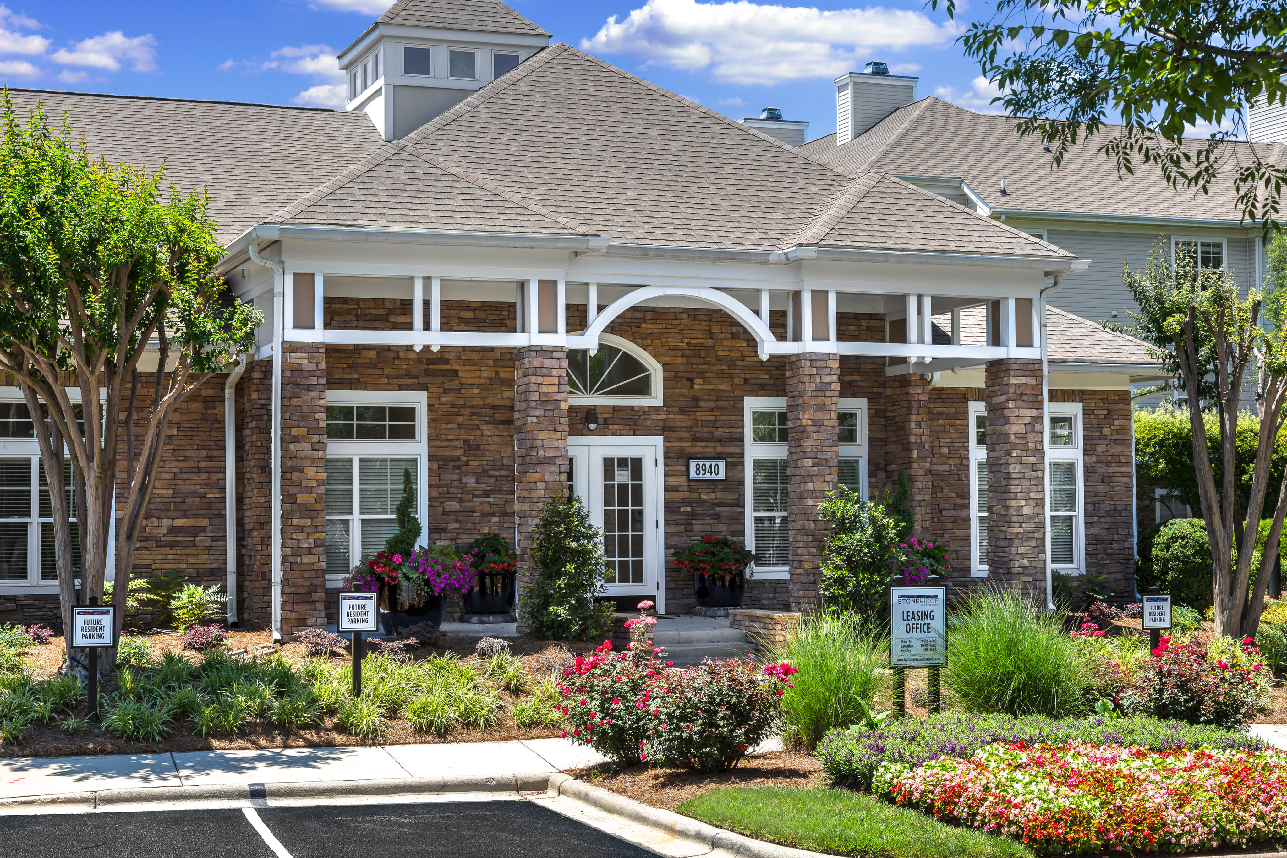 Stone Ridge Apartments – photo 1