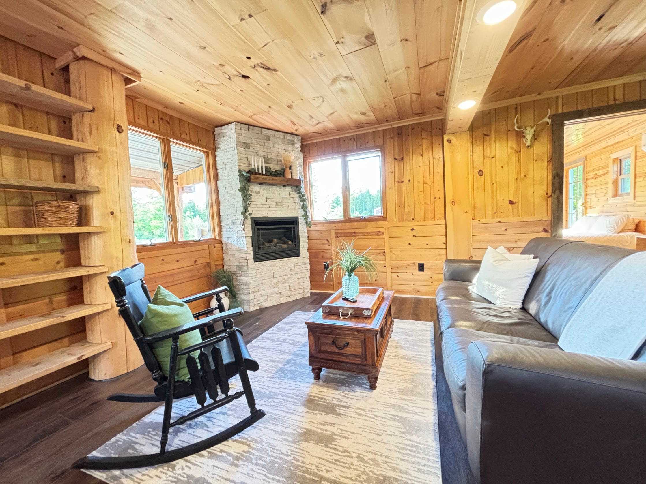 17549 Milnichol Rd – photo 1 of 19