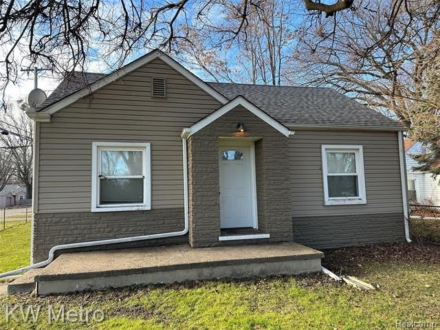 21503 Collingham Avenue – photo 1 of 153